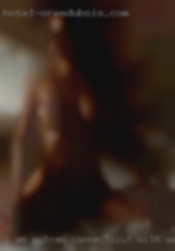 I am attracted Putnam, Connecticut with webcam to   feminine women only.