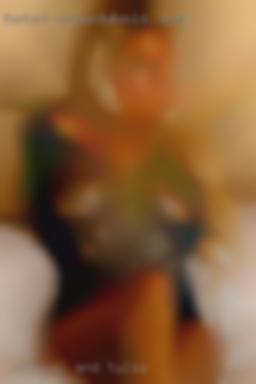 Sensual Tulsa and likes foreplay.